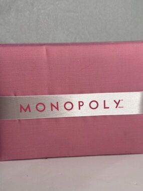 Monopoly boutique- Pink Gift Box with Ribbon